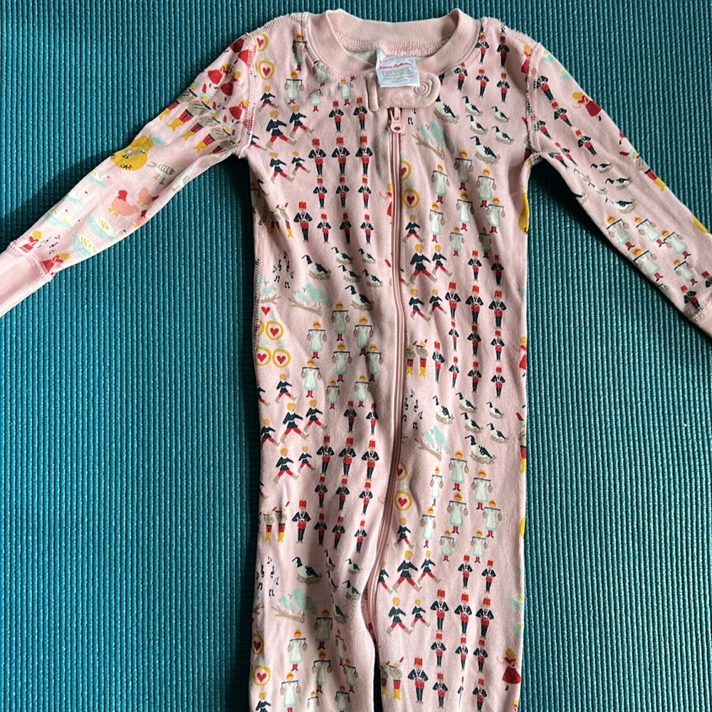 Hanna Andersson Little Sleepers with Feet Twelve Days of Christmas Pink Pajamas - Picture 3 of 8